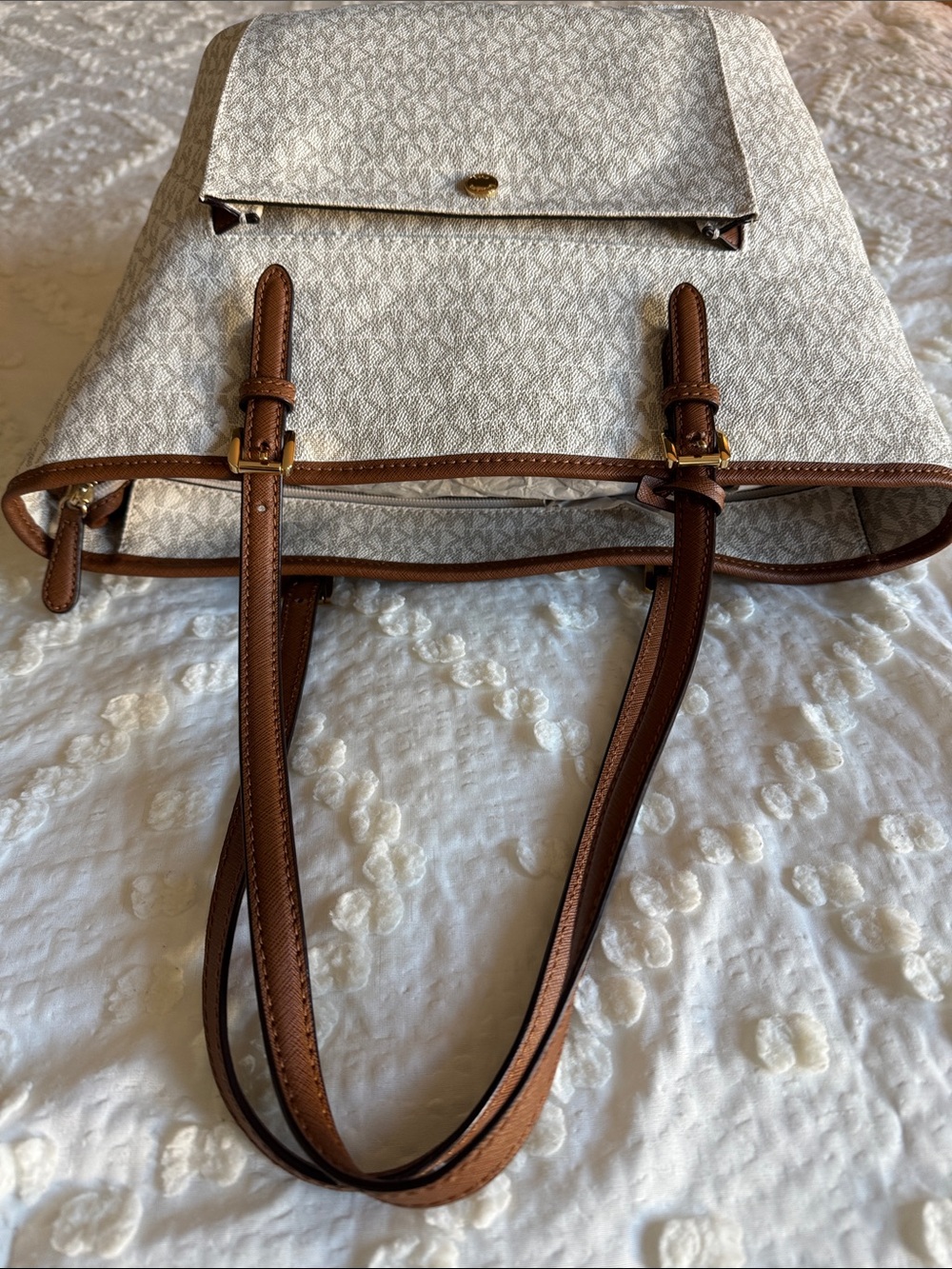 Michael Kors Purse - Picture 5 of 7